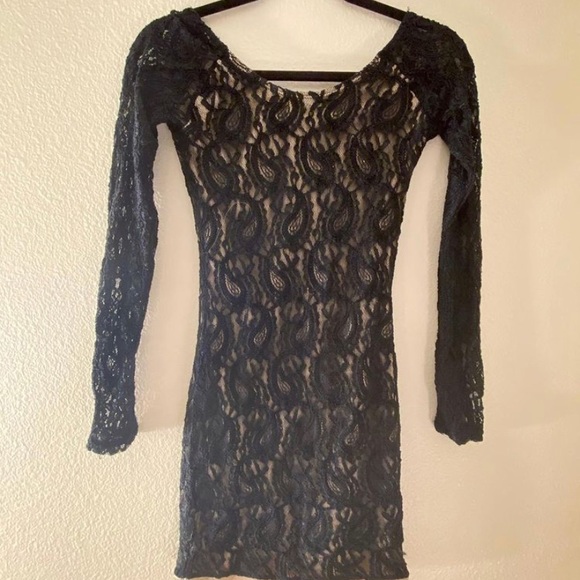Black paisley dress - Picture 2 of 2
